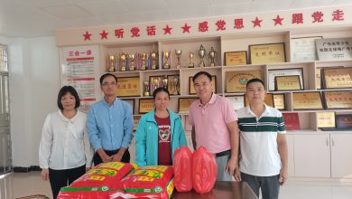 双滘镇中心小学领导慰问“三巴”洪灾中受损的施辉玲老师