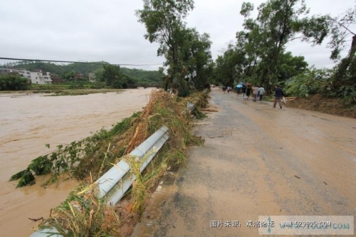 “凡亚比”台风，双滘水灾的第二天（双滘图片实况）