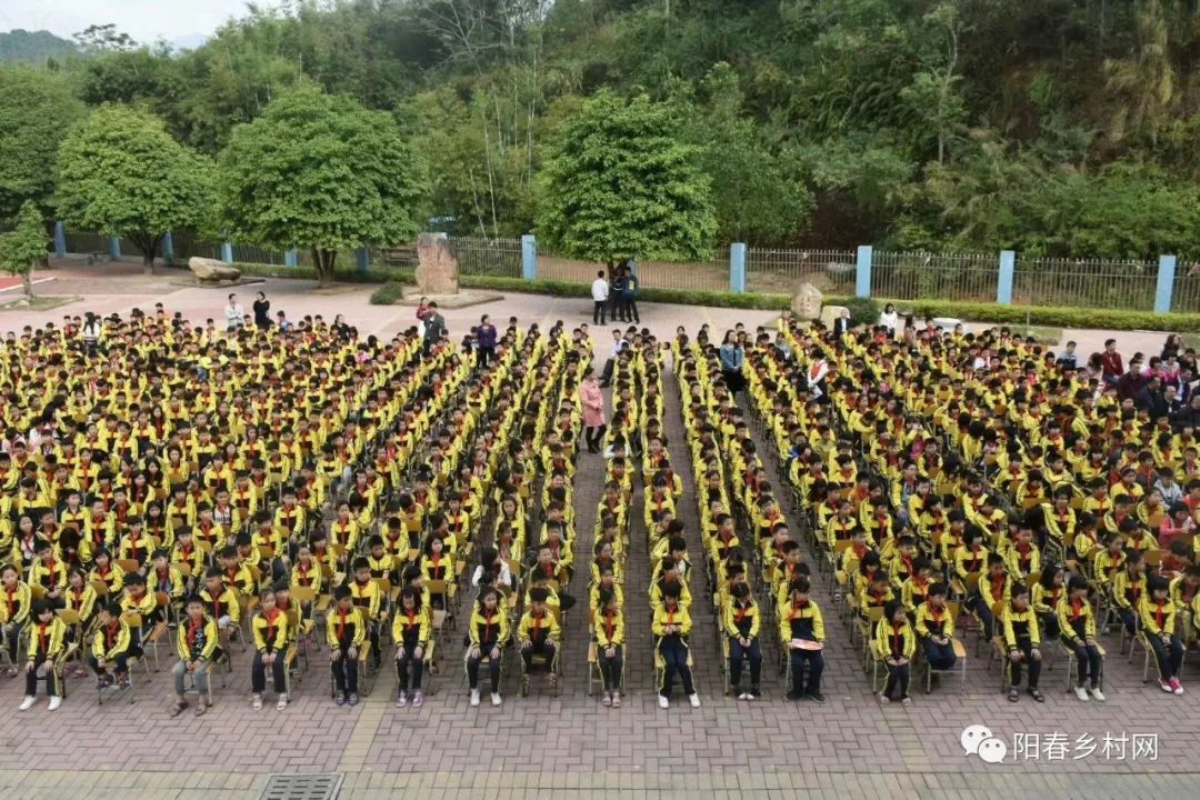 2018年双滘镇学雷锋活动总结表彰大会在双滘镇中心小学召开